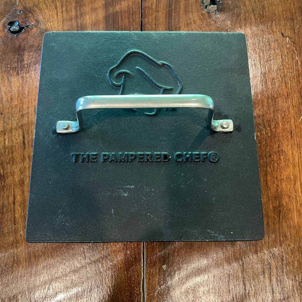The Pampered Chef Grill Press